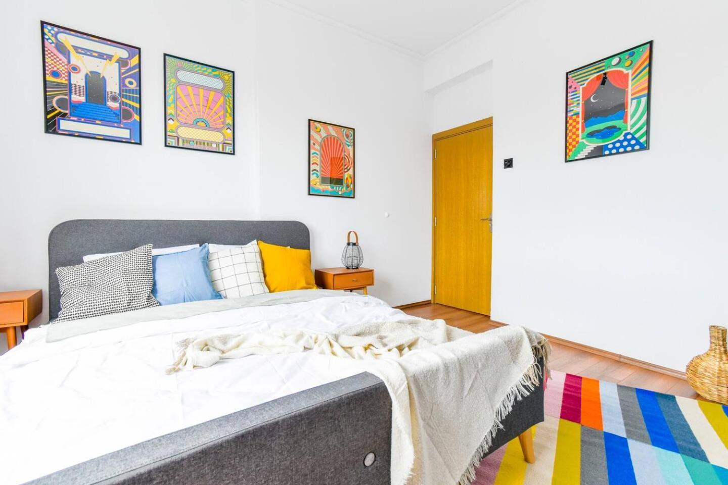 Super Fresh! 3Bdr Apartment In Sofia Center'S Artistic Area Kültér fotó